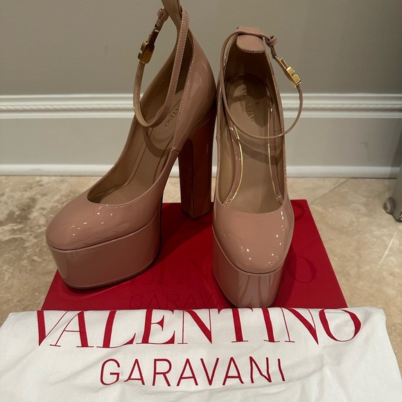 Valentino Garavani Tan-Go Platform Pump Heels